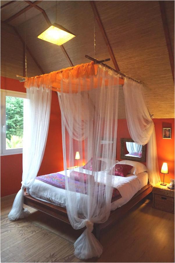 Bed and Breakfast Les Centauris à Pléguien Extérieur photo